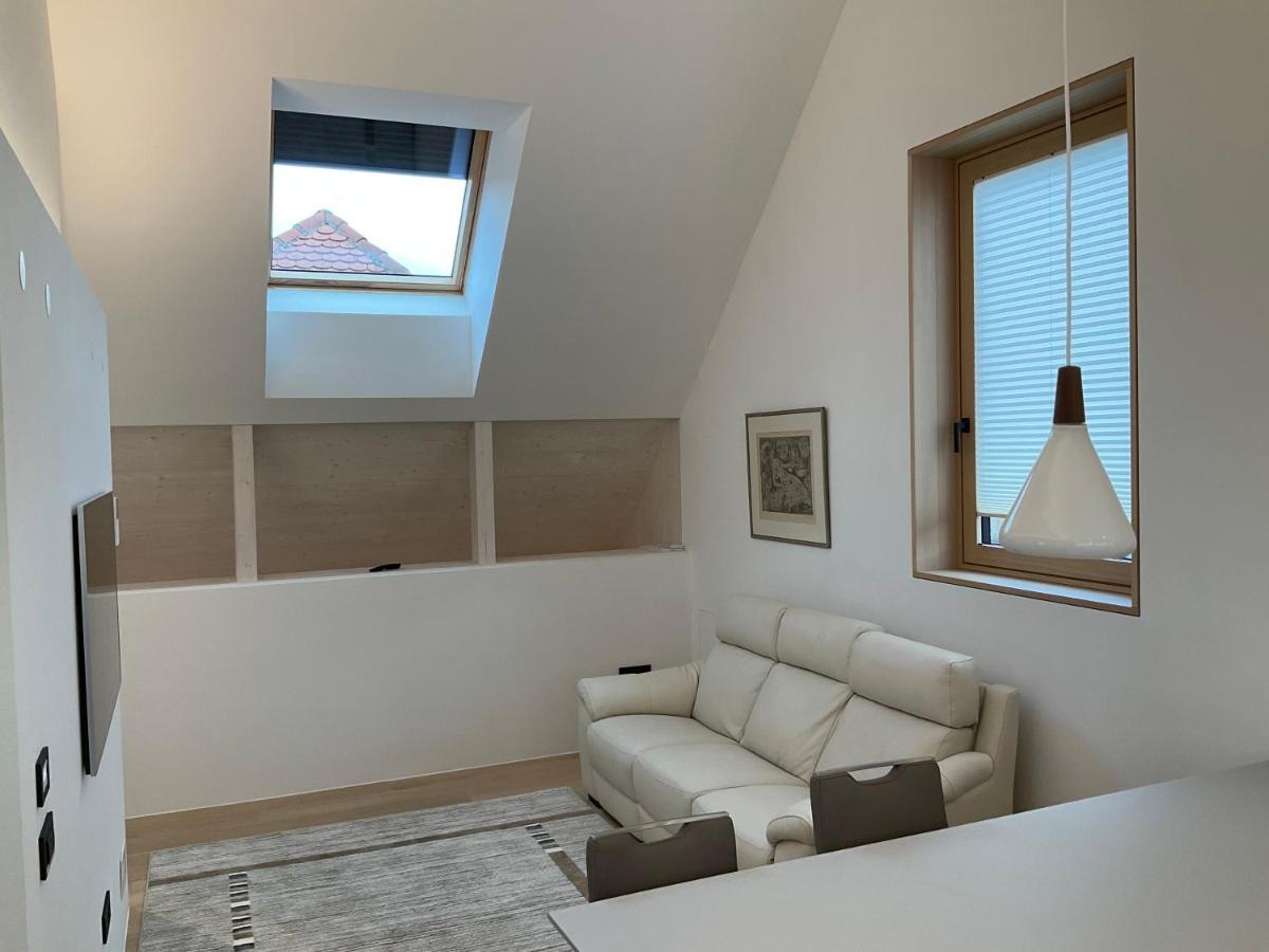 V22 - Premium Apartements *